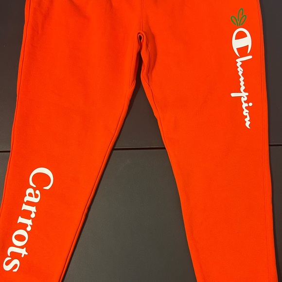 Carrots x Champion Sweatsuit - Picture 4 of 6